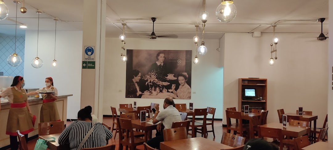 Repostería Astor San Lucas