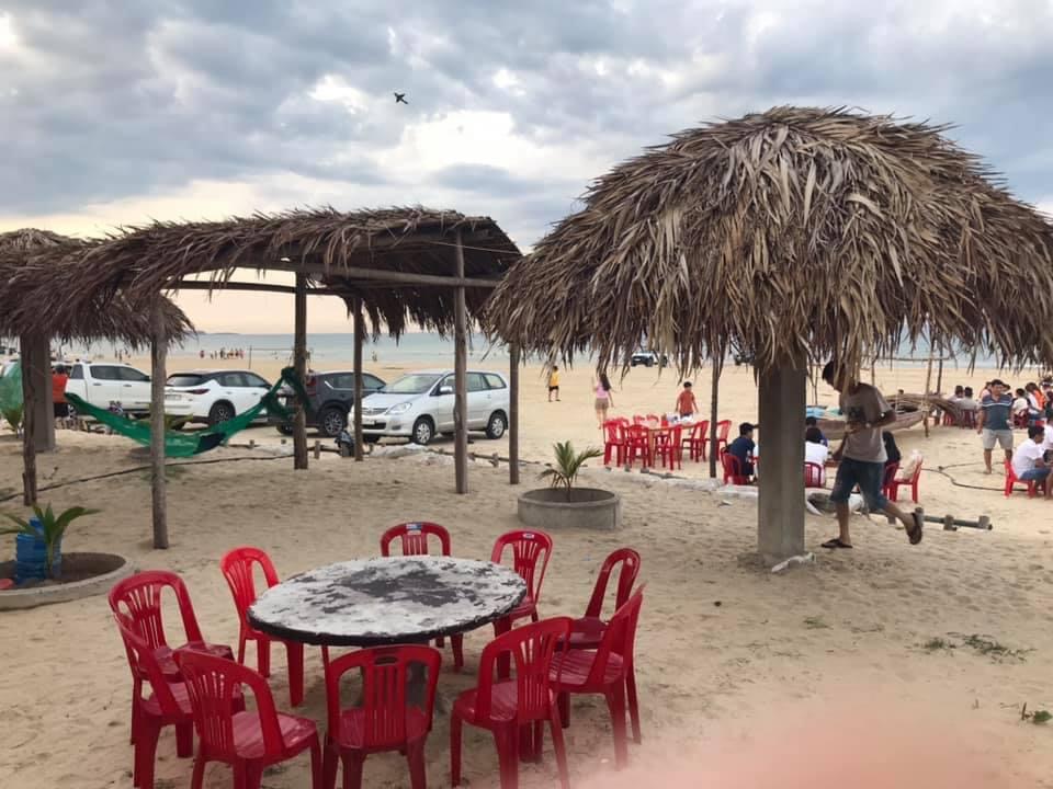 Φωτογραφία του Chau Tan Beach με επίπεδο καθαριότητας πολύ καθαρό