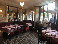 Atmosphère du Restaurant français D'Chez Eux à Paris - n°8