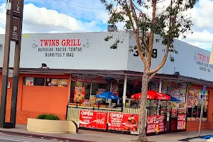 Twins Grill image