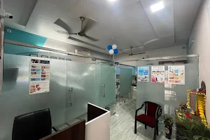 Dr Srivastavas JN Dental Clinic, Teliyarganj image