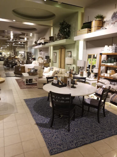 Furniture Store «Art Van Furniture - Auburn Hills», reviews and photos, 4612 Baldwin Rd, Auburn Hills, MI 48326, USA