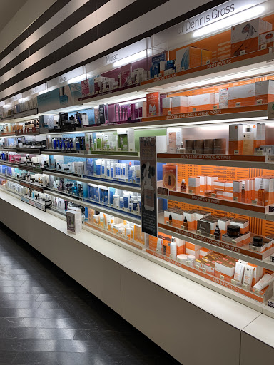 Shopping Mall «South Hills Village», reviews and photos, 301 South Hills Village, Pittsburgh, PA 15241, USA