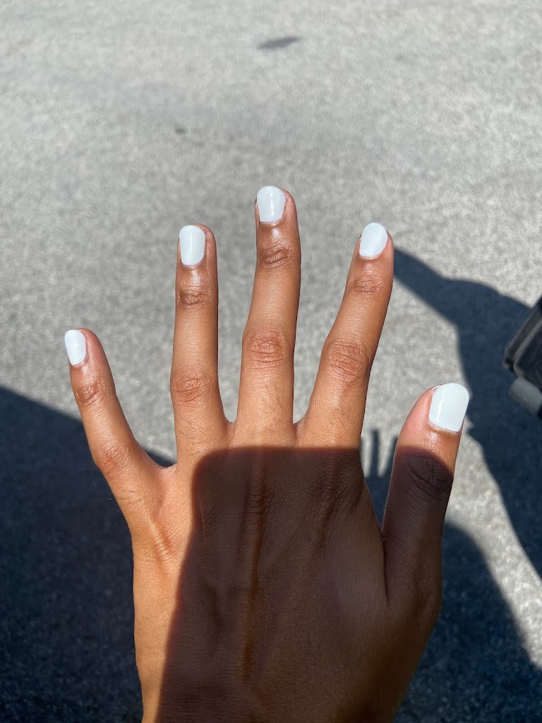 J & W Nails 60304