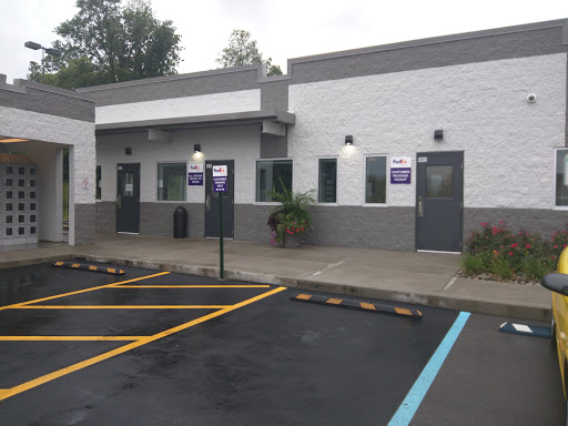 Mailing Service «FedEx Ground», reviews and photos, 12900 Plantside Dr, Louisville, KY 40299, USA