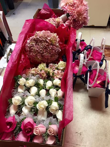 Florist «Hillside Florist (formerly Jennifer Flowers)», reviews and photos, 140 Hillside Avenue, New Hyde Park, NY 11040, USA