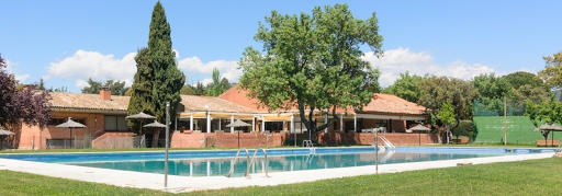 Club Social Deportivo los Berrocales en Alpedrete, Madrid