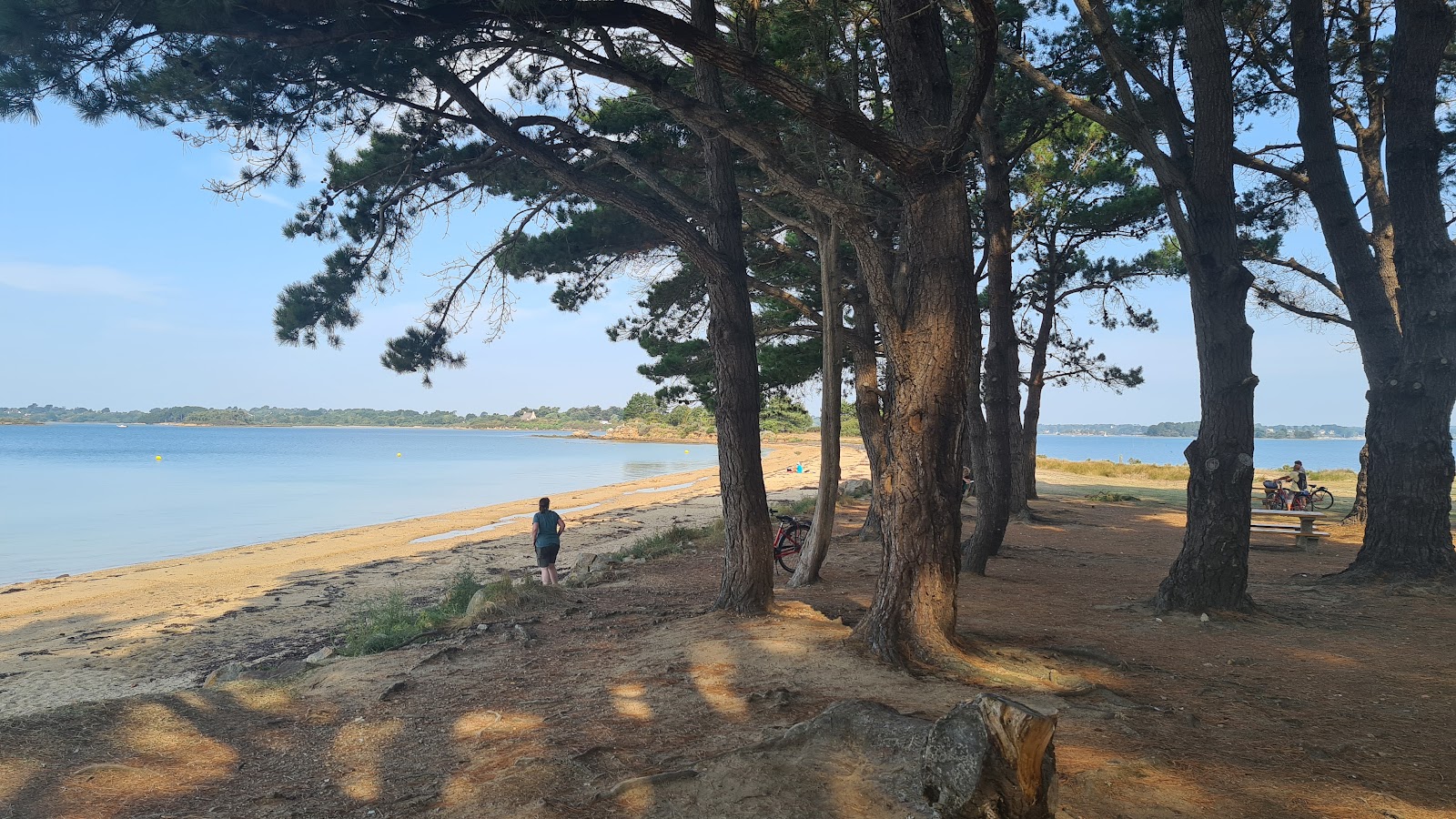 Plage de Brouhel'in fotoğrafı imkanlar alanı