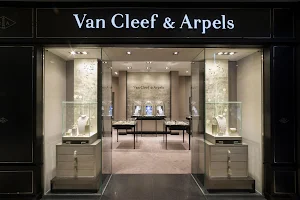 Van Cleef & Arpels (Seoul - Shinsegae Main) image