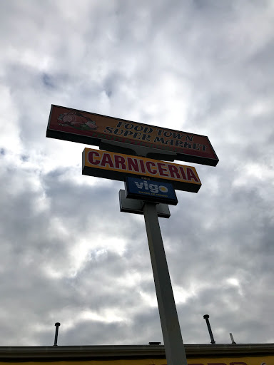 Supermarket «Foodtown Supermarket», reviews and photos, 5312 Cane Ridge Rd, Antioch, TN 37013, USA