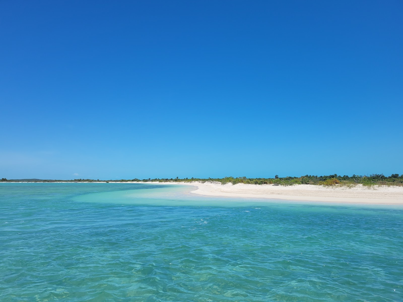 Foto van Bonefish Point beach met ruim strand