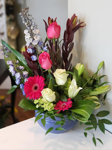 Florist «Auburn Florist», reviews and photos, 325 Southbridge St, Auburn, MA 01501, USA