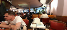 Atmosphère du Restaurant français Restaurant Tea Room Hug à Mulhouse - n°9