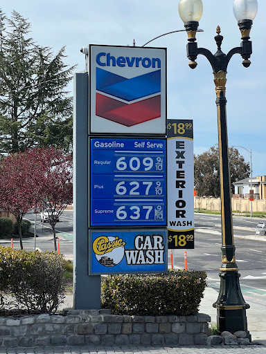 Car Wash «Classic Car Wash - Los Gatos», reviews and photos, 16500 Lark Ave, Los Gatos, CA 95032, USA