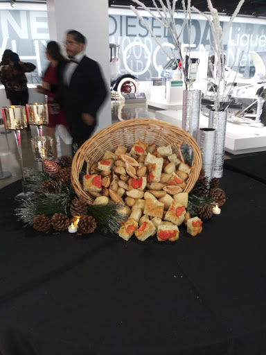 Caterer «Canyon Catering», reviews and photos, 540 W Freedom Ave, Orange, CA 92865, USA