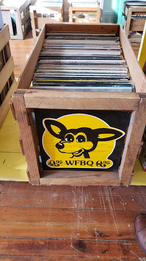 Record Store «Irvington Vinyl», reviews and photos, 9 Johnson Ave, Indianapolis, IN 46219, USA