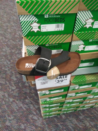 Shoe Store «Shoe Carnival», reviews and photos, 466 Pinnacle Pkwy, Bristol, TN 37620, USA