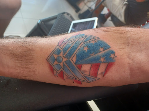 Tattoo Shop «Sacred Dagger Tattoo Studio», reviews and photos, 1131 21st St, Vero Beach, FL 32960, USA