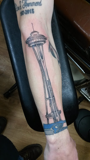 Tattoo Shop «Red Sky Tattoo», reviews and photos, 773 Point Brown Ave NE, Ocean Shores, WA 98569, USA