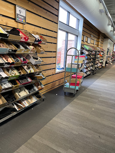 Shoe Store «DSW Designer Shoe Warehouse», reviews and photos, 60 NJ-17, Paramus, NJ 07652, USA