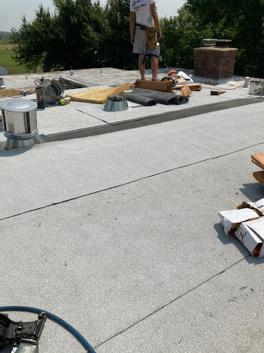 Roofing Contractor «Larry L. Vaught Roofing, Inc.», reviews and photos, 500 Jones Ave, Grandview, MO 64030, USA