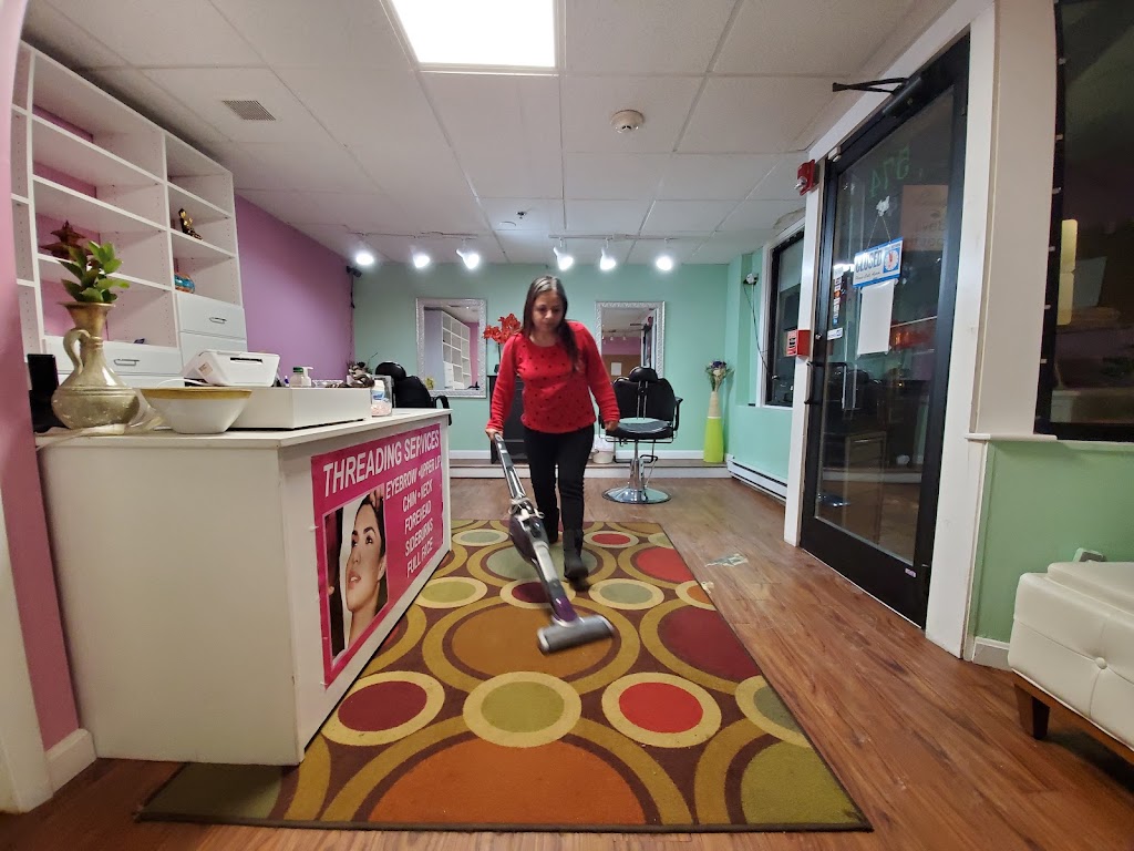 BeautyBase Eyebrow Threading - Cambridge 02141