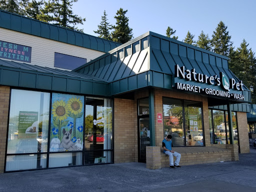 Nature's Pet Market
