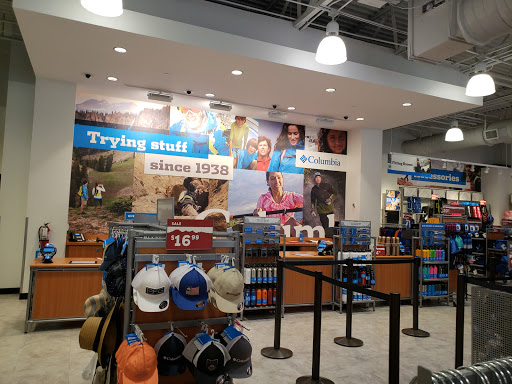Sportswear Store «Columbia Sportswear Outlet», reviews and photos, 1659 94th Dr F250, Vero Beach, FL 32966, USA