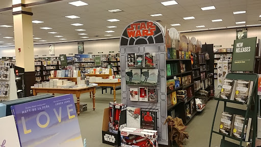 Book Store «Barnes & Noble», reviews and photos, 235 Union St, Waterbury, CT 06706, USA