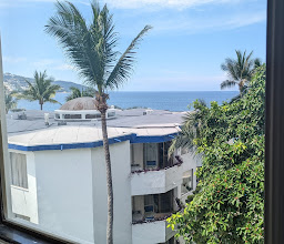 Hotel Acapulco Malibú photo