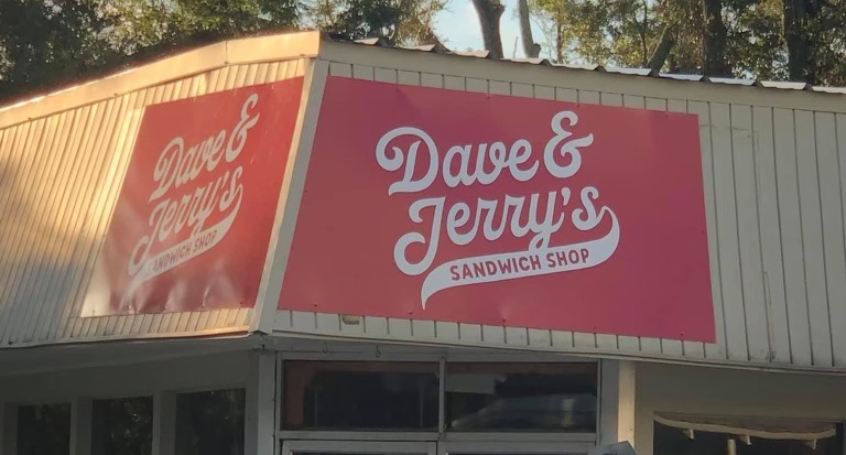 Dave & Jerry's Sandwich Shop 70448