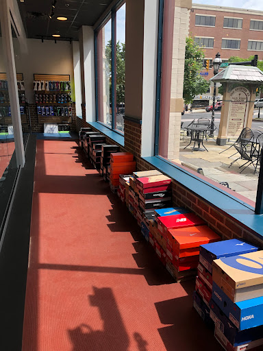 Sportswear Store «Aardvark Sports Shop», reviews and photos, 559 Main St #122, Bethlehem, PA 18018, USA