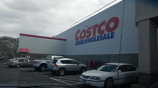 Warehouse store «Costco Wholesale», reviews and photos, 3600 E Main St, Waterbury, CT 06705, USA