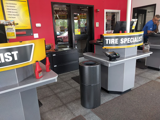 Tire Shop «Tires Plus», reviews and photos, 580 W 79th St, Chanhassen, MN 55317, USA