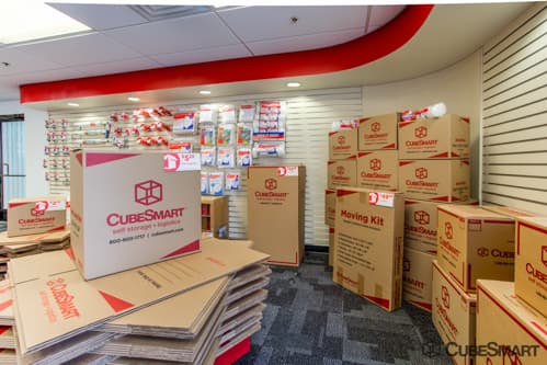 Self-Storage Facility «CubeSmart Self Storage», reviews and photos, 12400 Western Ave, Blue Island, IL 60406, USA