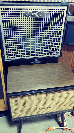 Second Hand Store «Connecting Times Resale», reviews and photos, 4820 Ridge Rd, Cincinnati, OH 45209, USA