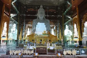 Kyauk Taw Gyi (White Marble Buddha) image