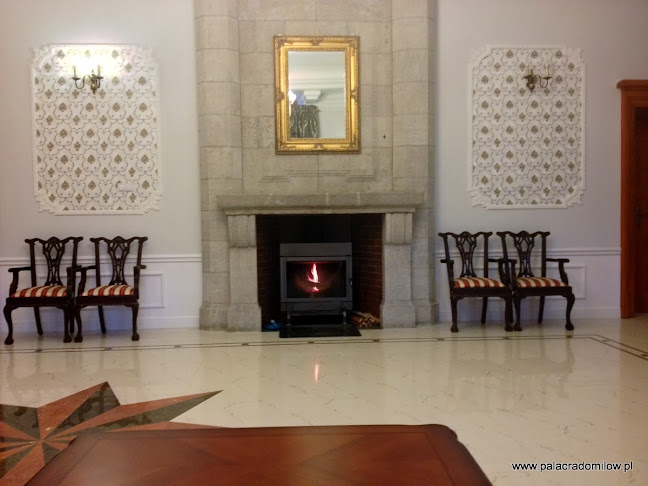 Radomiłów 23, 59-305