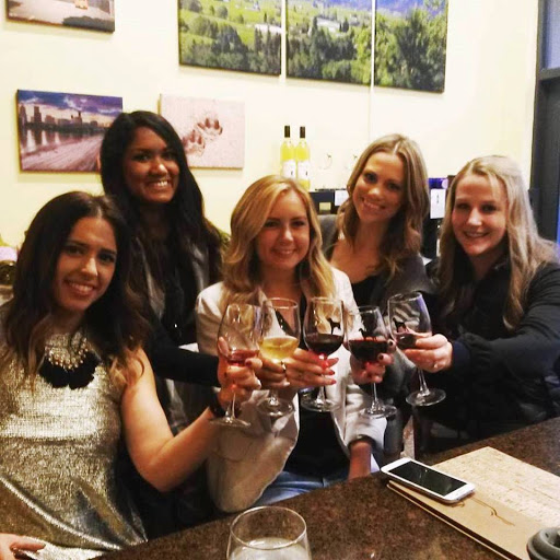 Winery «Portland Wine Bar & Winery Tasting Room», reviews and photos, 526 SW Yamhill St, Portland, OR 97204, USA