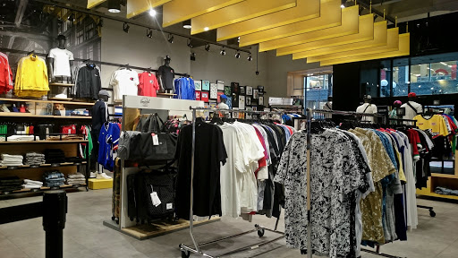 Shoe Store «Footaction», reviews and photos, 32 S State St, Chicago, IL 60603, USA