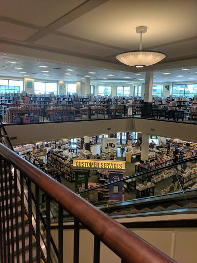 Book Store «Barnes & Noble», reviews and photos, 1201 Lake Woodlands Dr, The Woodlands, TX 77380, USA