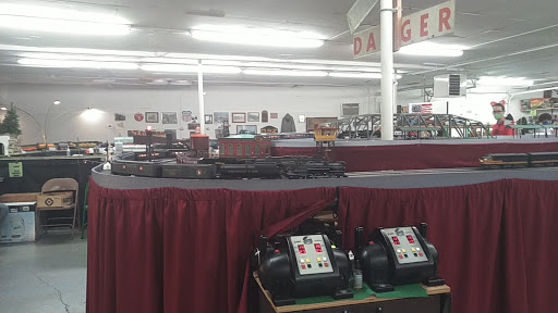 Antique Store «South Louisville Antique & Toy», reviews and photos, 4150 Blue Lick Rd # 8, Louisville, KY 40229, USA