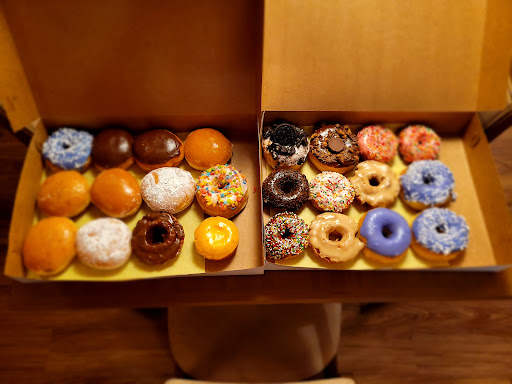 Donut Shop «Donut Star», reviews and photos, 601 W Washington St, San Diego, CA 92103, USA