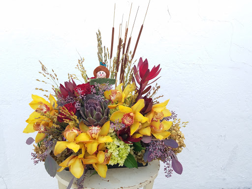 Florist «Country Village Florist and Gifts, Inc.», reviews and photos, 212 E Main St, East Islip, NY 11730, USA