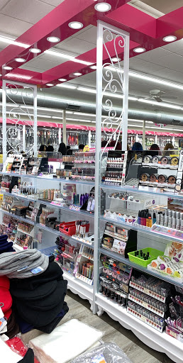 Beauty Supply Store «K-Stone Beauty Supply», reviews and photos, 20 Madison St, Oak Park, IL 60302, USA