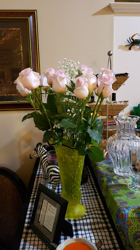 Florist «Flowerama Florist: Whitehall», reviews and photos, 4785 E Broad St, Whitehall, OH 43213, USA