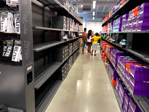 Sporting Goods Store «Nike Factory Store», reviews and photos, 15609 FL-535, Orlando, FL 32821, USA