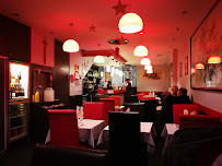 Atmosphère du Restaurant Le Royal Nanterre - n°13