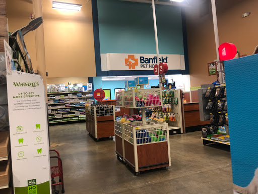 Pet Supply Store «PetSmart», reviews and photos, 5810 Antioch Rd, Merriam, KS 66202, USA