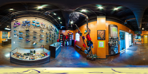 Rock Climbing Gym «Vertical Rock Indoor Climbing Center», reviews and photos, 10225 Nokesville Rd, Manassas, VA 20110, USA